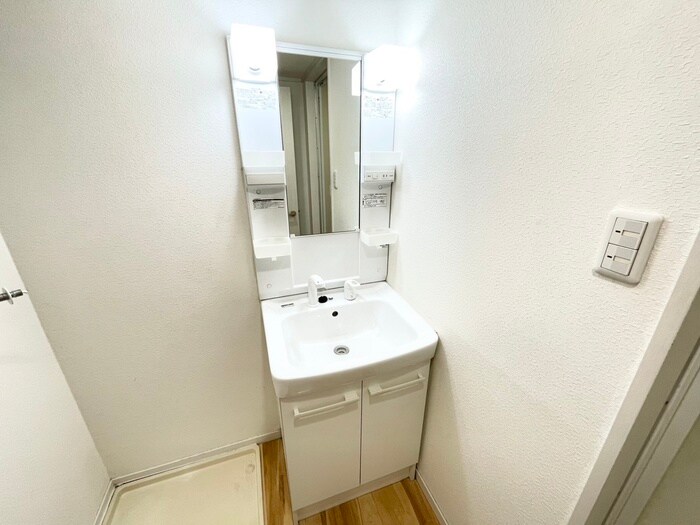 物件内観写真14　(洗面)