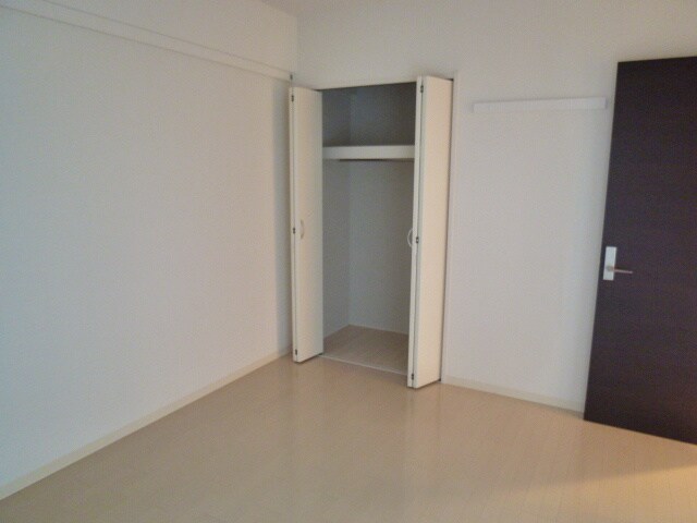 物件内観写真11　(居室)