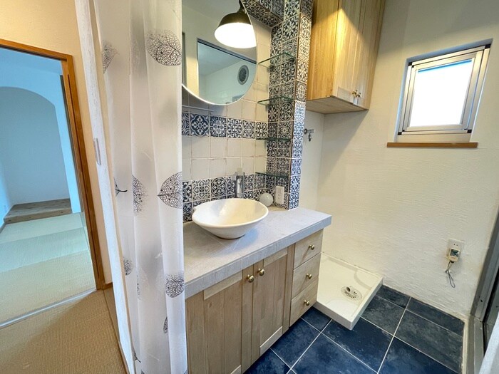 物件内観写真8　(洗面)