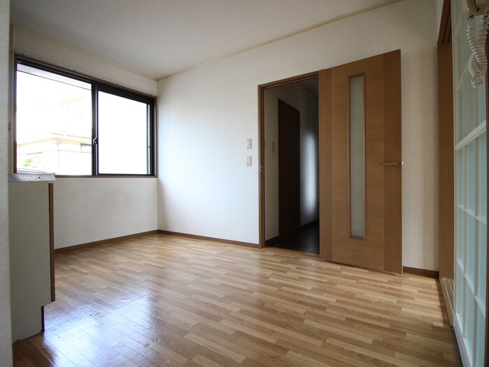 物件内観写真8　(居室)