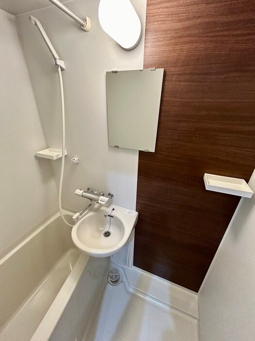 CREST沢之町の洗面