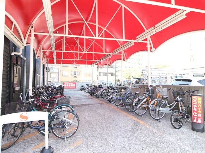 CREST沢之町の駐輪場