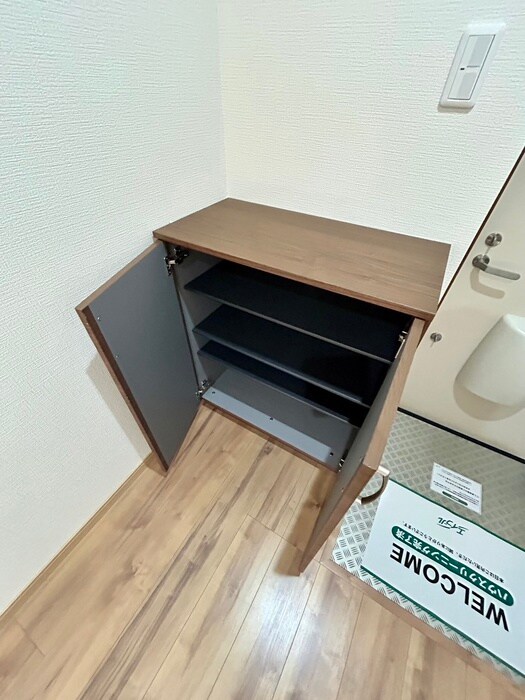 物件内観写真11　(靴箱)