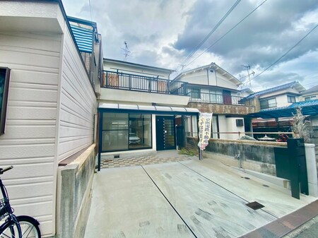 枚方市招提南町1丁目ﾃﾗｽﾊｳｽ外観写真