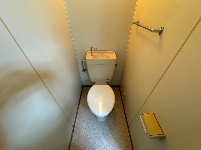 物件内観写真13　(トイレ)