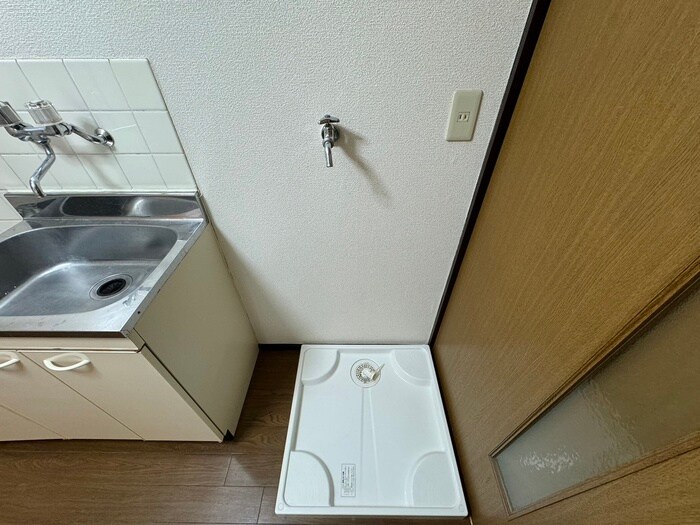 物件内観写真20　(洗濯機置場)