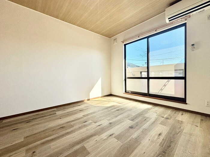 物件内観写真7　(居室)