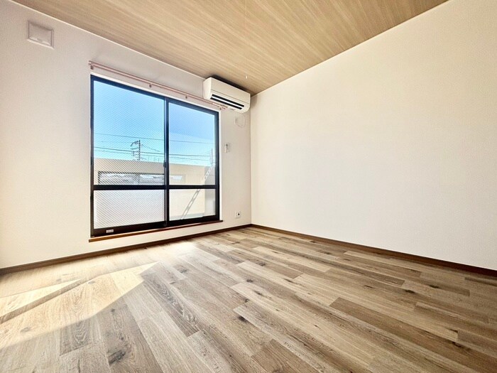 物件内観写真8　(居室)