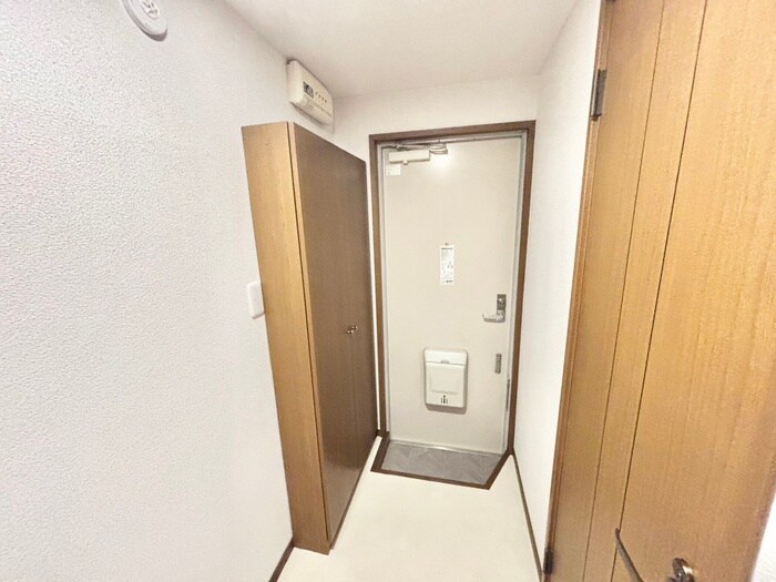 物件内観写真17　(玄関)