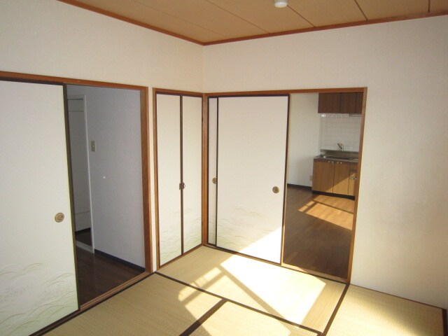 物件内観写真10　(居室)