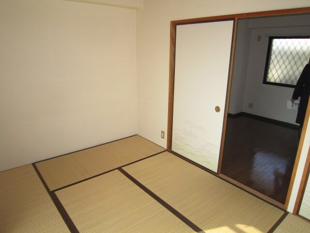 物件内観写真11　(居室)