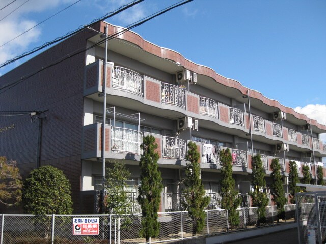 物件外観写真2　(外観写真)