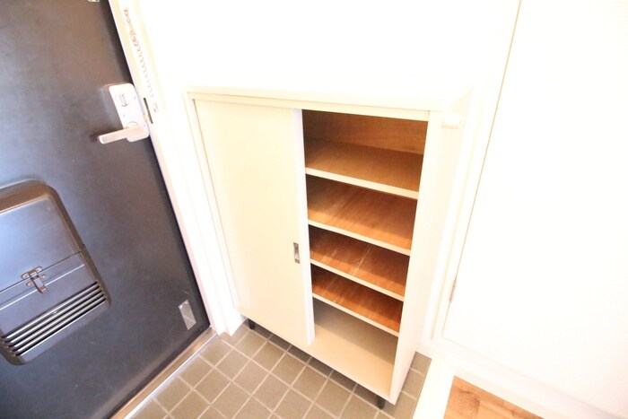 物件内観写真16　(靴箱)