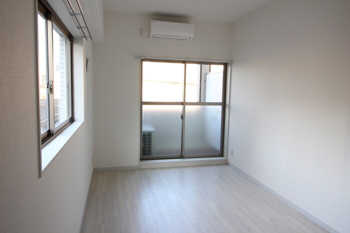 物件内観写真21　(居室)