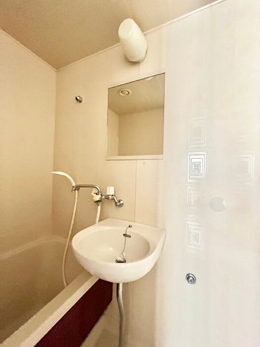 物件内観写真9　(洗面)