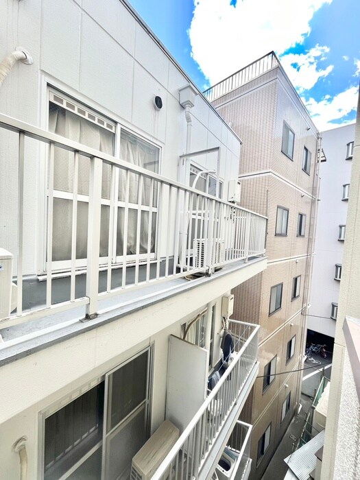 物件内観写真21　(室内からの展望)