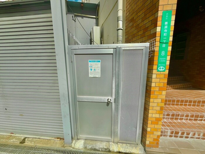 物件外観写真6　(建物設備)