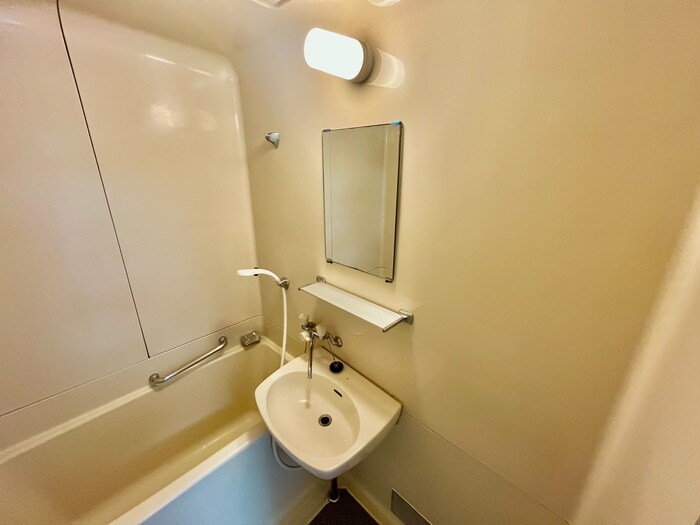 物件内観写真10　(洗面)