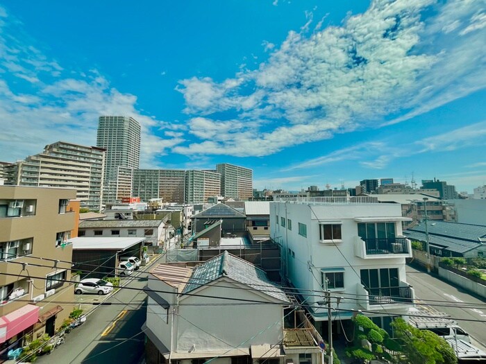 物件内観写真22　(室内からの展望)