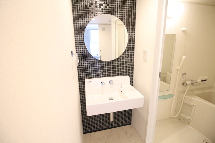 物件内観写真11　(洗面)