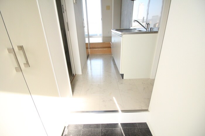 物件内観写真18　(廊下)