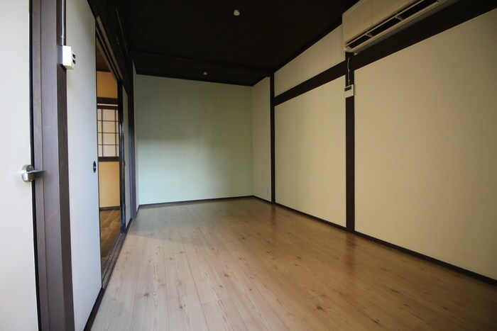 物件内観写真11　(居室)