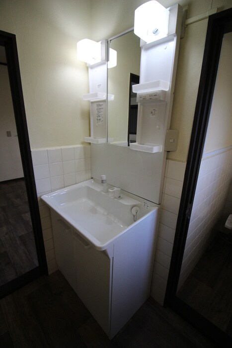 物件内観写真13　(洗面)