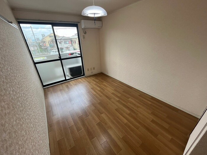 物件内観写真9　(居室)