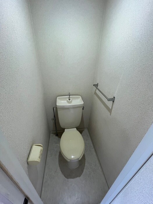 物件内観写真12　(トイレ)