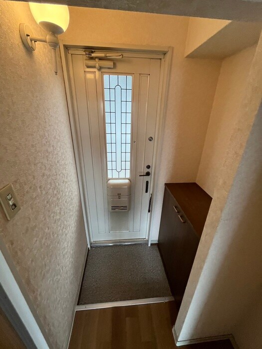 物件内観写真15　(玄関)