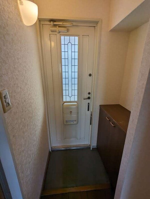 物件内観写真15　(玄関)