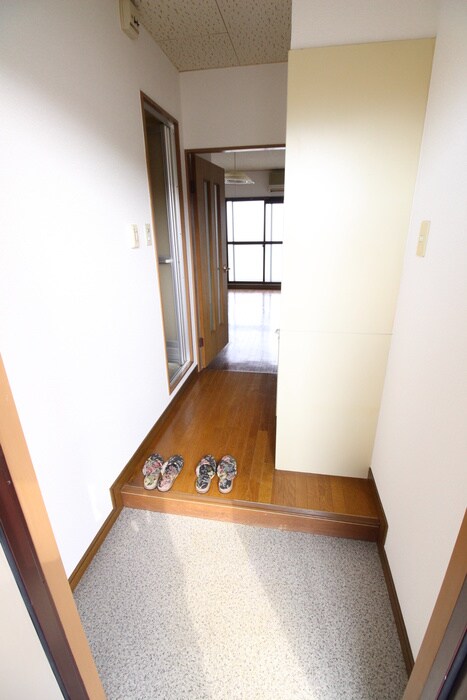 物件内観写真8　(廊下)