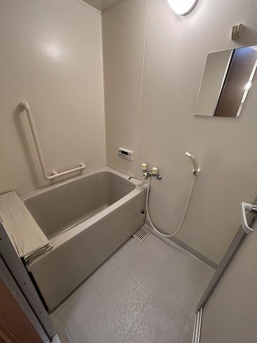 物件内観写真12　(バス／シャワールーム等)