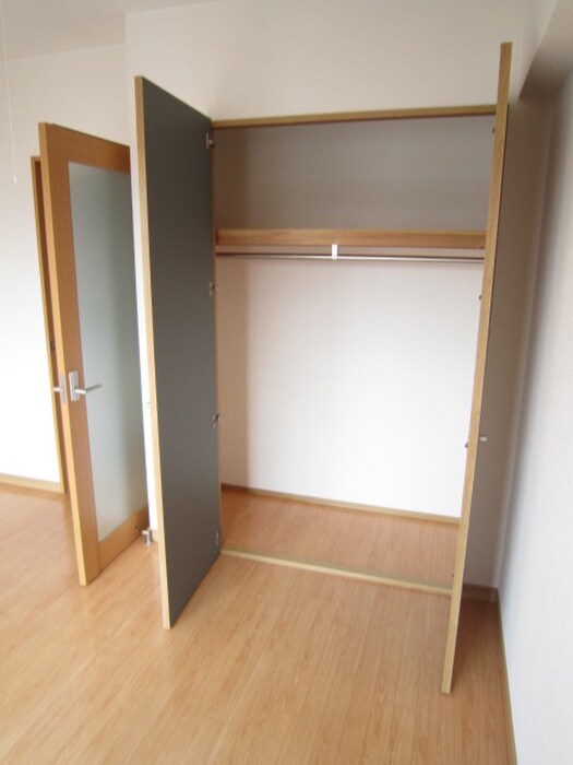 物件内観写真14　(収納)