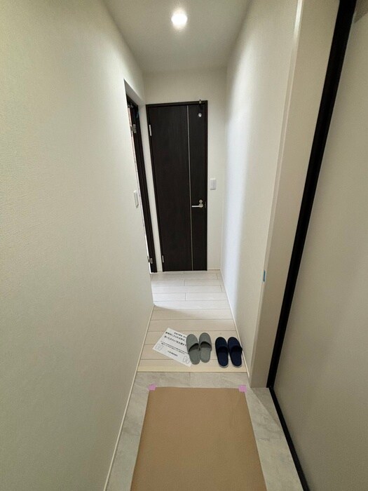 物件内観写真7　(玄関)