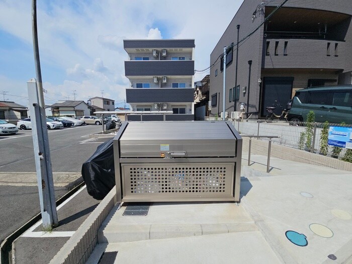 物件外観写真4　(建物設備)