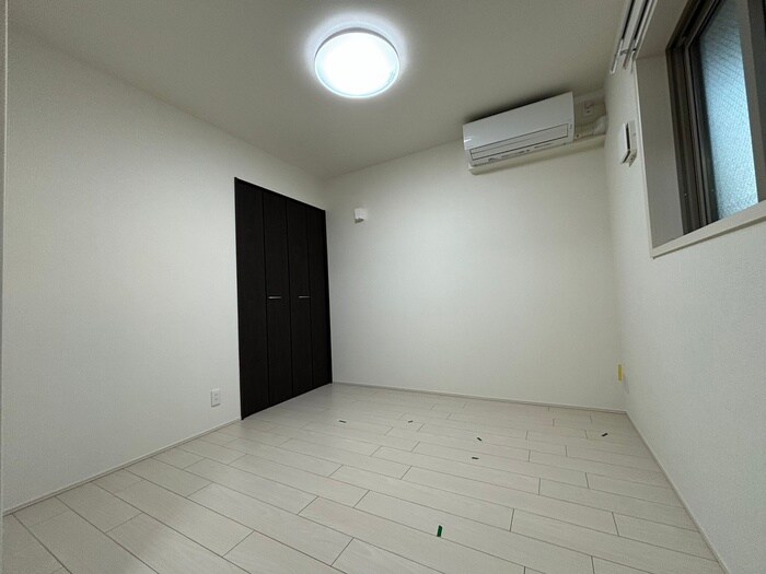 物件内観写真10　(居室)