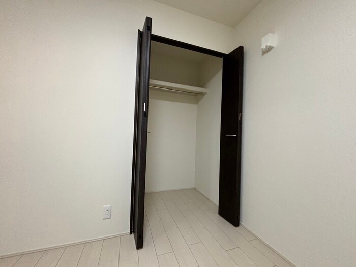 物件内観写真15　(収納)