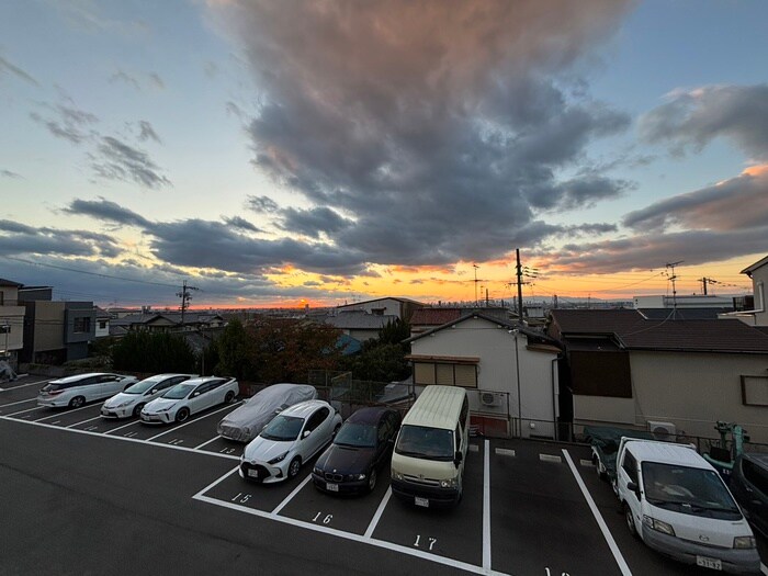 物件内観写真17　(室内からの展望)