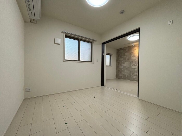 物件内観写真21　(居室)