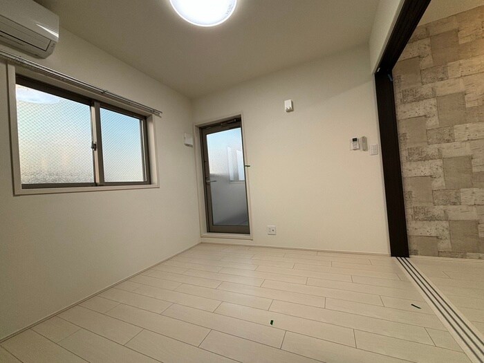 物件内観写真22　(居室)