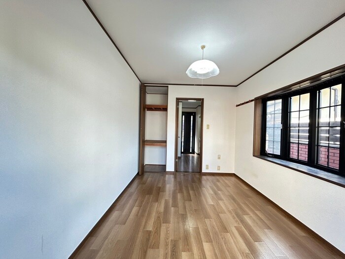 物件内観写真8　(居室)