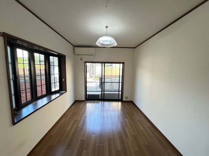 物件内観写真9　(居室)