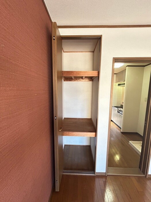 物件内観写真10　(収納)