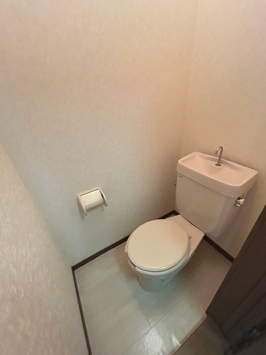 物件内観写真13　(トイレ)