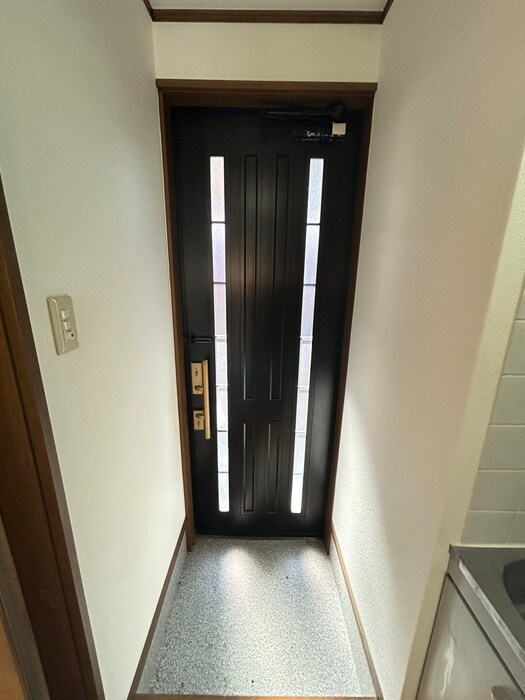 物件内観写真14　(玄関)