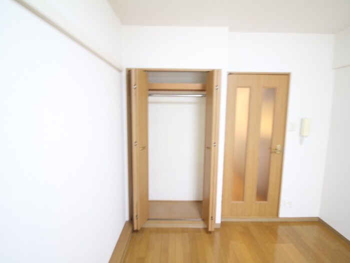 物件内観写真13　(収納)