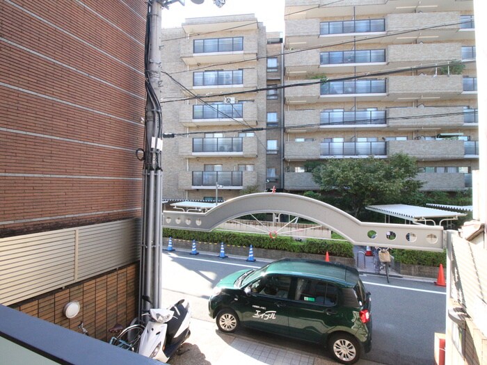 物件内観写真14　(室内からの展望)