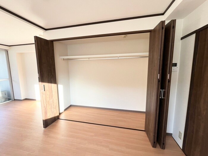 物件内観写真13　(収納)