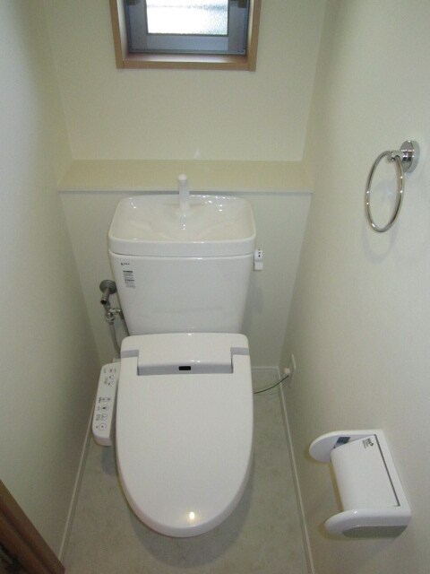 物件内観写真11　(トイレ)